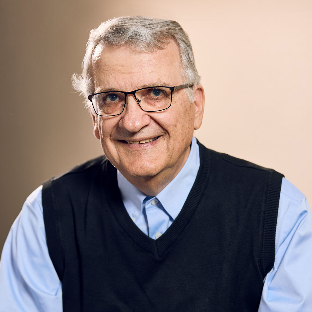 Headshot image of board member Thomas Bardwell